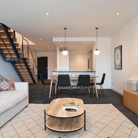 Loft At Shed 5 - Ahuriri Holiday Apartment نابيير المظهر الخارجي الصورة